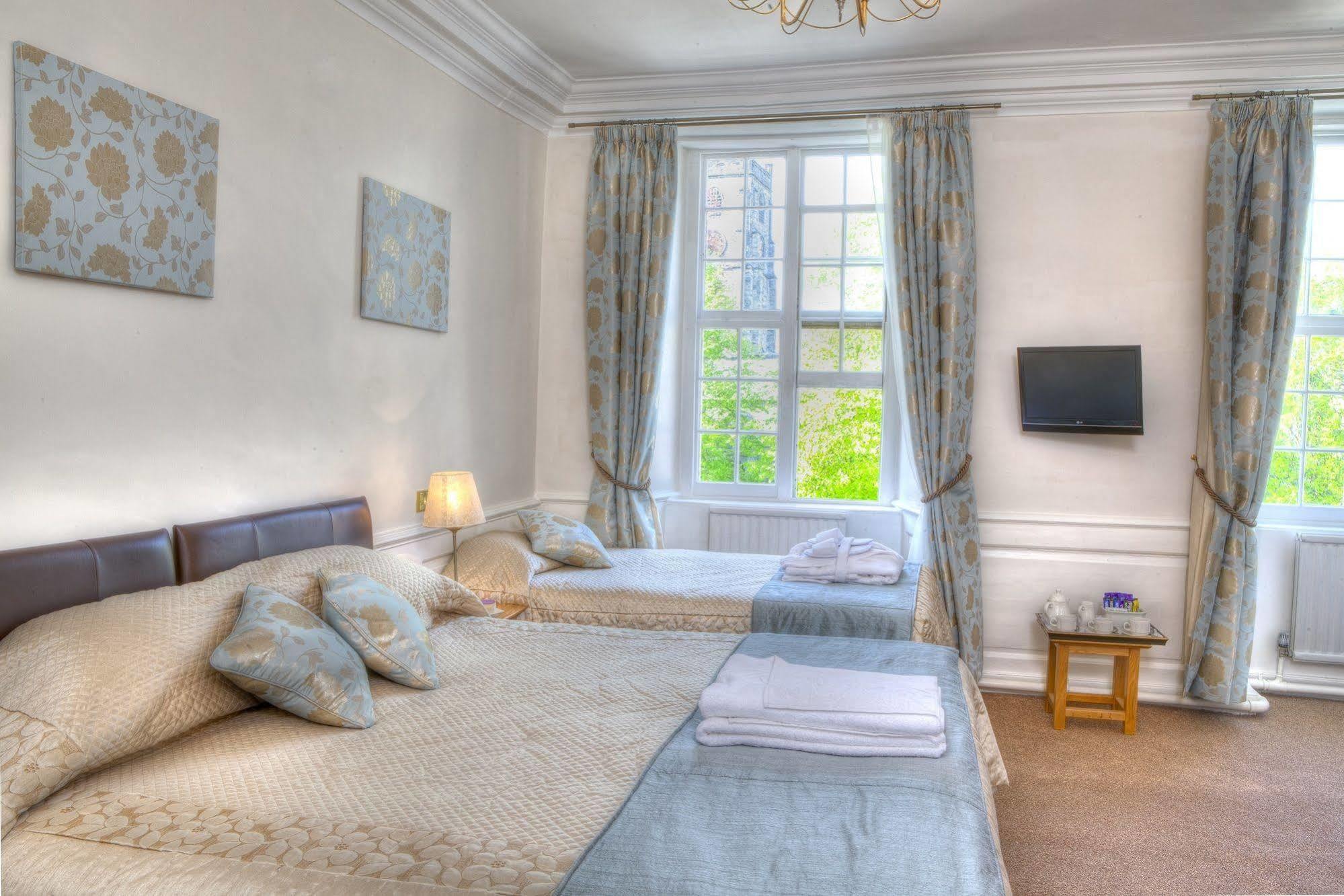 Bedford Hotel 태비스톡 외부 사진